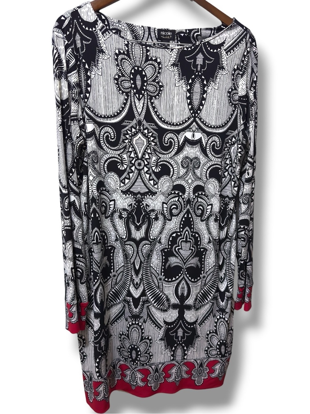 Nicole Miller | EUC Boho Baroque Black White Printed Red Trim Shift Dress (XL) - Picture 2 of 10